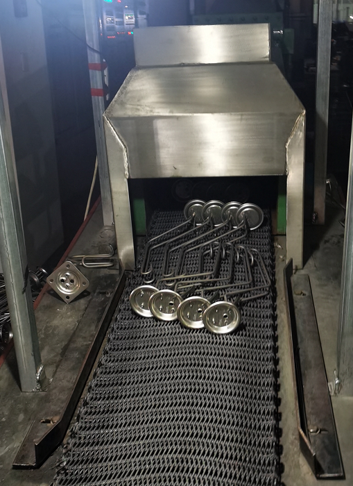 不銹鋼網帶的除油清洗方法